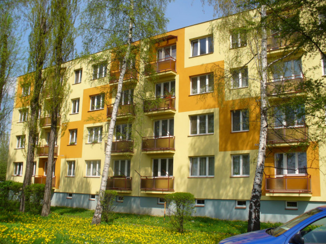 U Mlékárny 3, 4